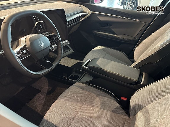 Renault Scenic E-Tech 19 of 20