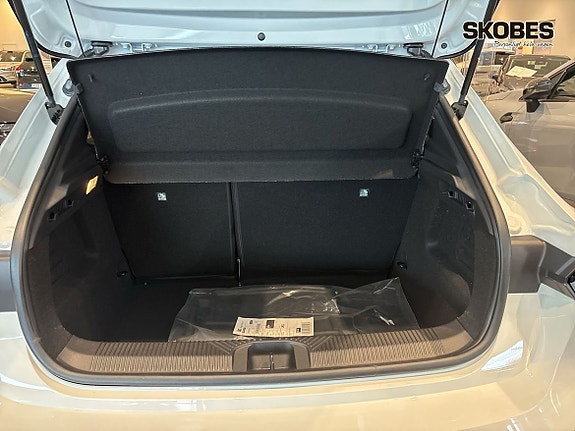 Renault Clio 15 of 19