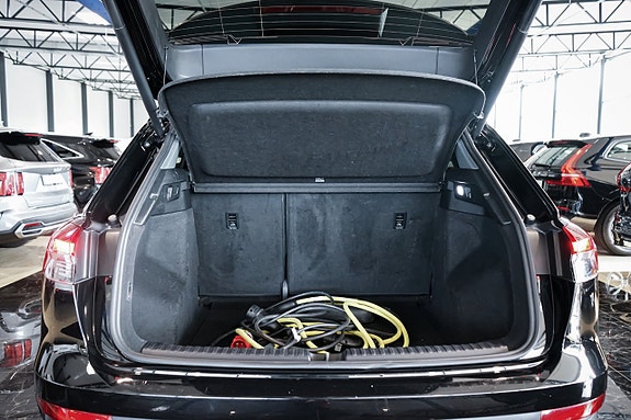 Audi Q4 e-tron 30 of 30