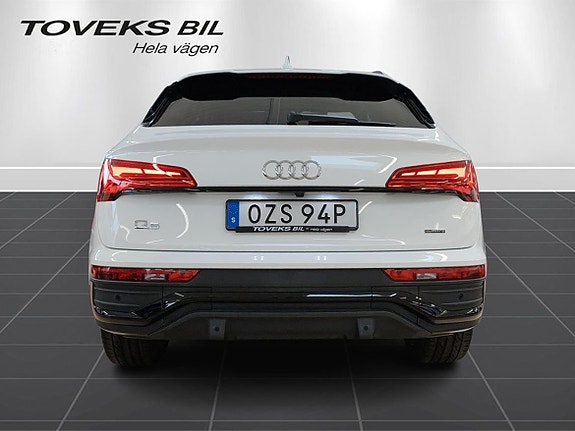 Audi Q5 4 of 23