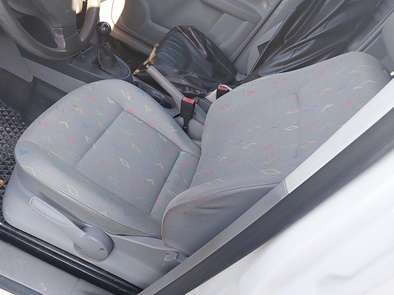 Volkswagen Caddy 5 of 6