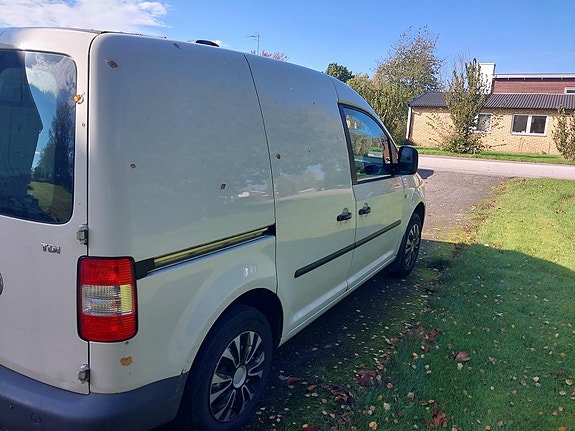 Volkswagen Caddy 3 of 6