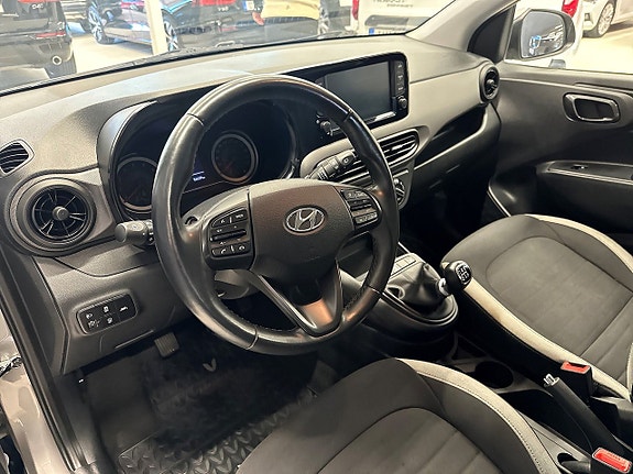 Hyundai i10 12 of 16
