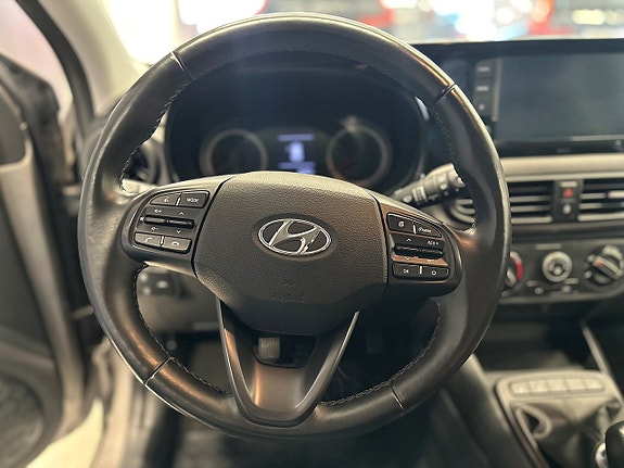 Hyundai i10 13 of 16