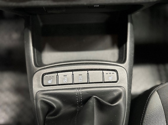 Hyundai i10 14 of 16