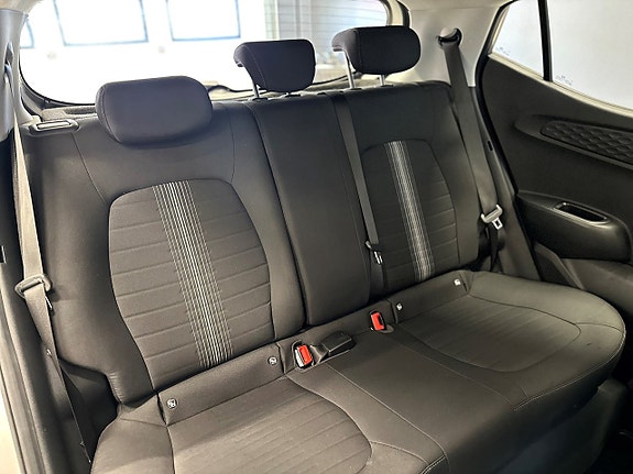 Hyundai i10 16 of 16