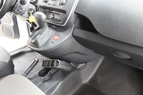 Renault Kangoo Express 11 of 22