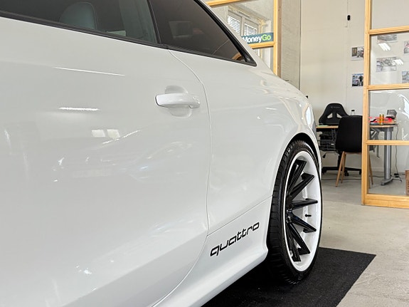 Audi RS5 4 of 23