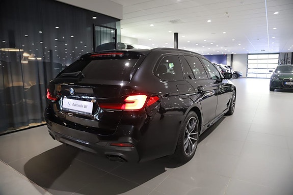 BMW 530e 2 of 8