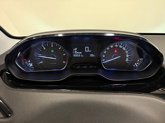 Peugeot 208 13 of 26