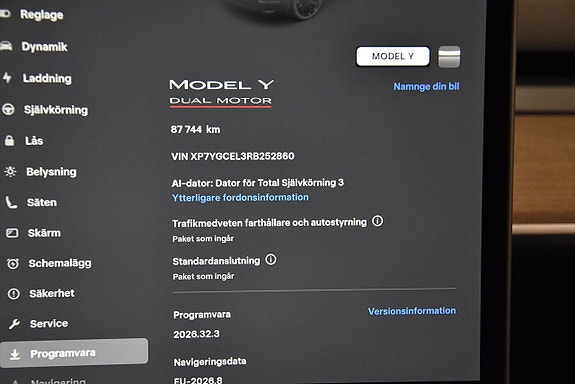 Tesla Model Y 19 of 26