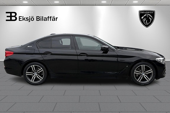 BMW 530e 4 of 24