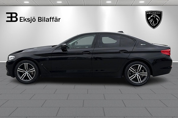 BMW 530e 7 of 24