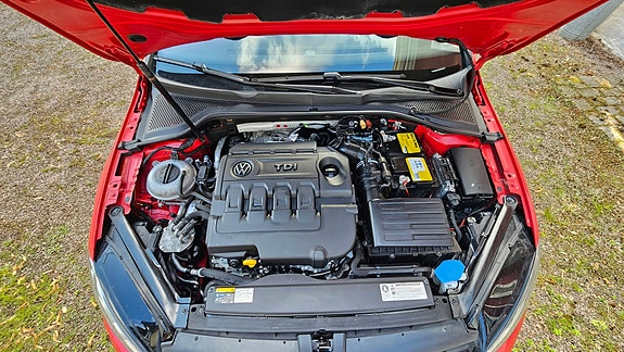 Volkswagen Golf VII 5 of 8