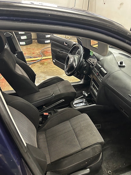 Volkswagen Golf IV 7 of 9