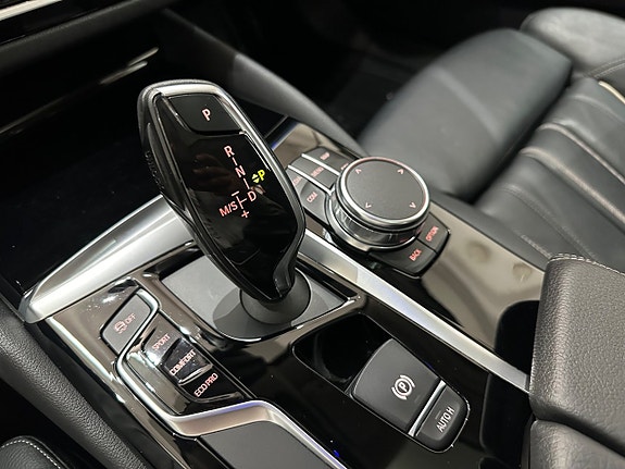 BMW 520d 18 of 30
