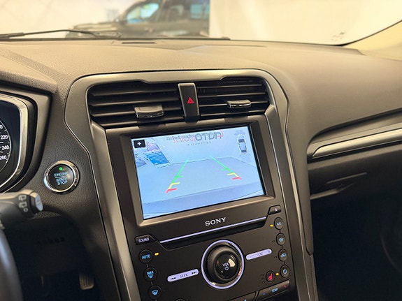 Ford Mondeo 17 of 19