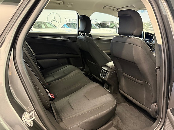 Ford Mondeo 12 of 19