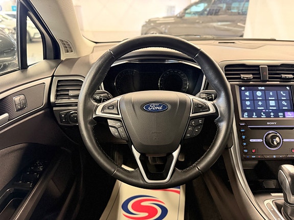 Ford Mondeo 15 of 19