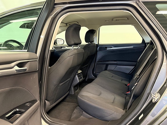 Ford Mondeo 8 of 19