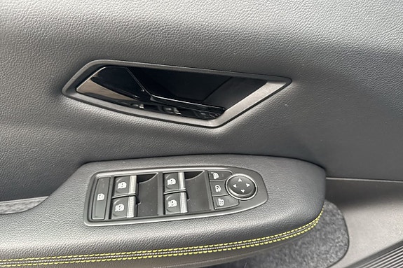 Renault Megane E-Tech 18 of 24