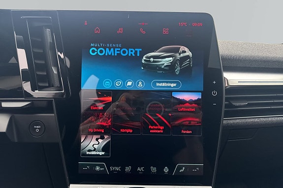 Renault Megane E-Tech 6 of 24
