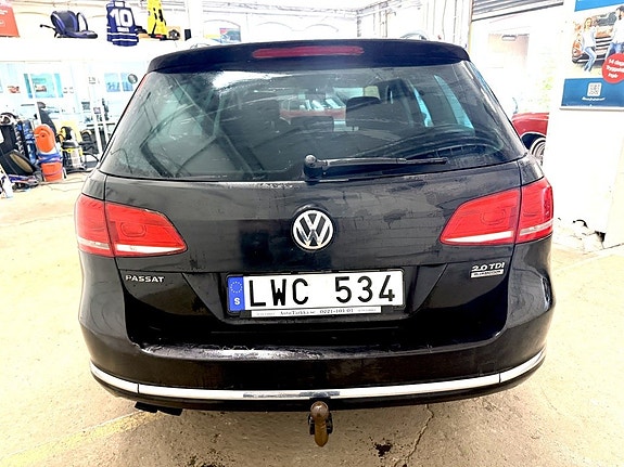 Volkswagen Passat 6 of 11