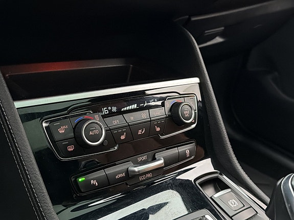 BMW 225xe 24 of 30