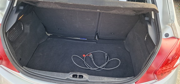 Peugeot 208 9 of 11