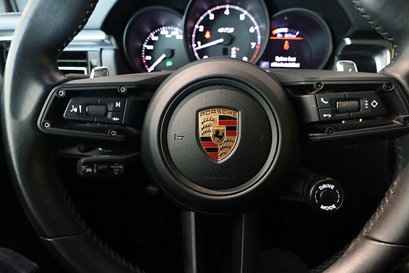 Porsche Macan GTS 18 of 30