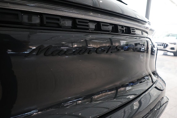 Porsche Macan GTS 11 of 30