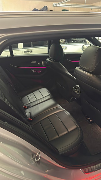 Mercedes-Benz E220 8 of 15