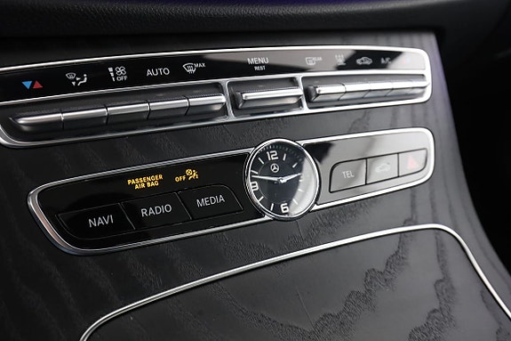 Mercedes-Benz E200C 26 of 30