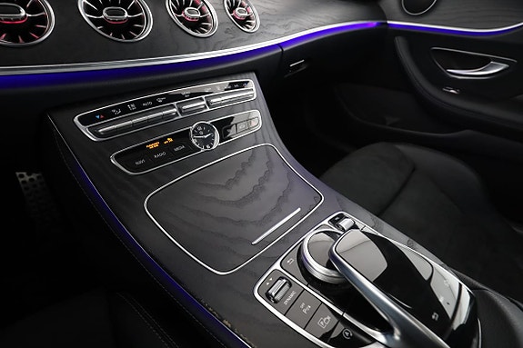 Mercedes-Benz E200C 24 of 30