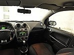 Ford Fiesta 4 of 8