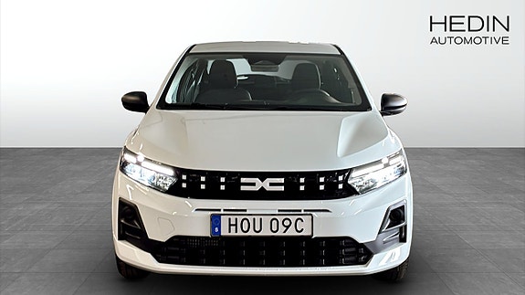 Dacia Sandero 8 of 12