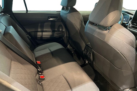 Toyota Corolla Cross 9 of 21
