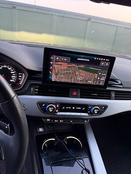 Audi A4 4 of 5