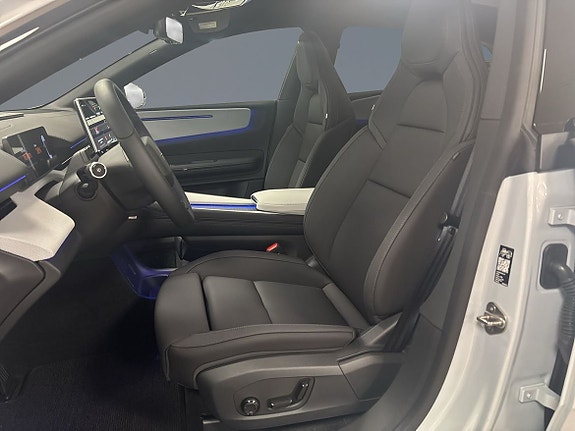Polestar 4 5 of 13