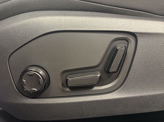 Polestar 4 12 of 13