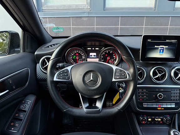 Mercedes-Benz A180 14 of 23