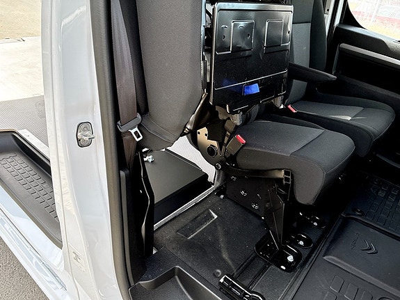 Citroen E-Jumpy 16 of 23