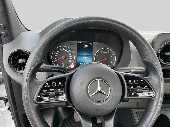 Mercedes-Benz Sprinter 519 9 of 13