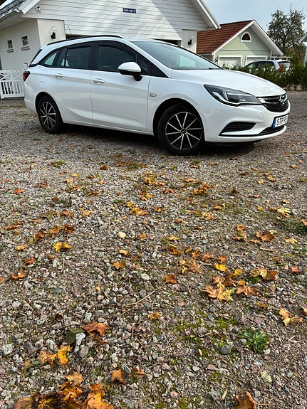 Opel Astra 2 of 14