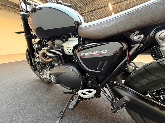 Triumph scrambler 1200 X 5 of 8