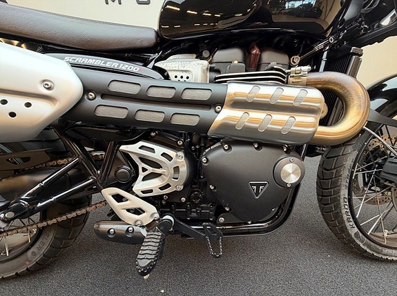Triumph scrambler 1200 X 8 of 8