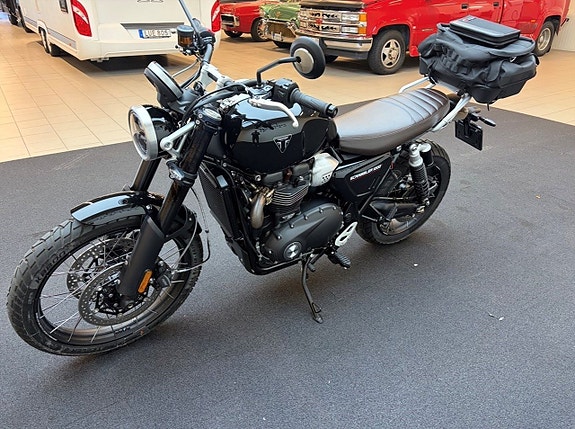 Triumph scrambler 1200 X 4 of 8