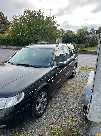 Saab 9-5 2 of 7