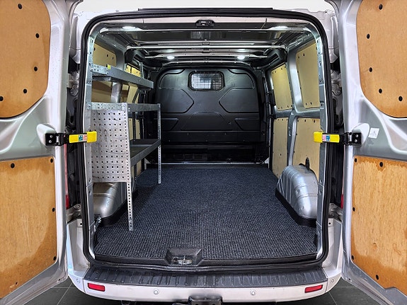 Ford Transit Custom 12 of 14