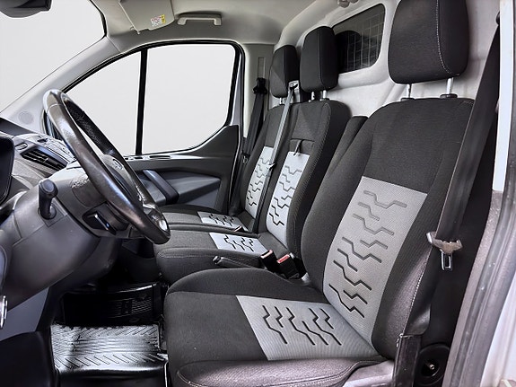 Ford Transit Custom 7 of 13